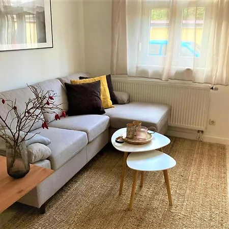 Ostrau, Neues Bad, Neue Kueche, Zentral, Ruhig, Sandstein-ferien, Terrasse Apartment
