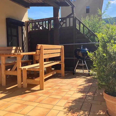 Apartment Ostrau, Neues Bad, Neue Kueche, Zentral, Ruhig, Sandstein-ferien, Terrasse Konigstein an der Elbe