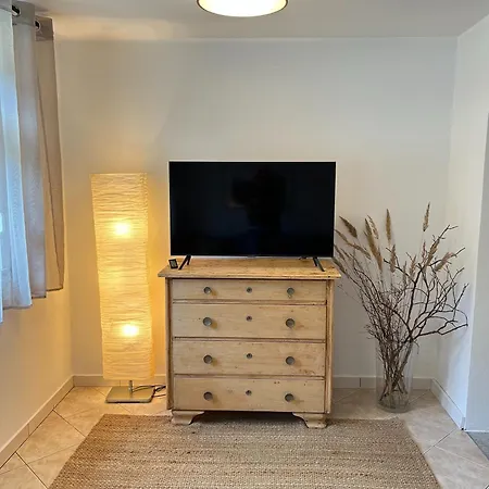 Apartament Ostrau, Neues Bad, Neue Kueche, Zentral, Sandstein-ferien, Gemeinschaftsterrasse Im Eg Königstein an der Elbe
